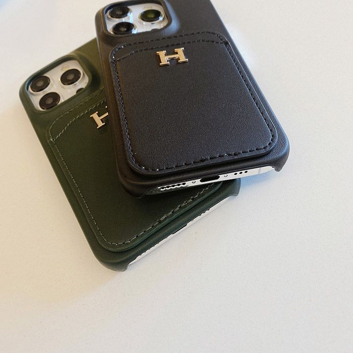 Hermes iPhone 16Plusカバー 便利