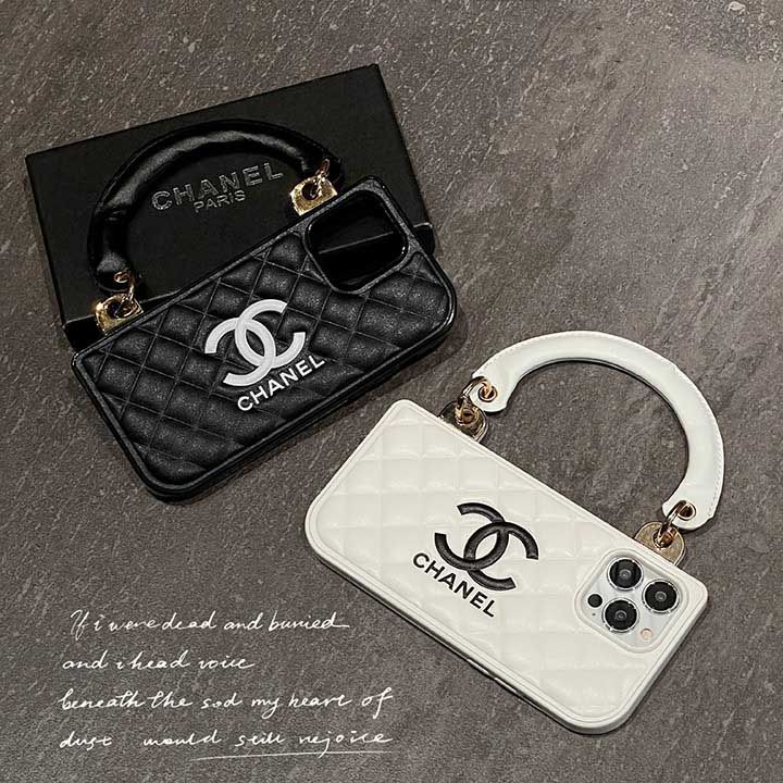 Chanel iPhone 15 pro 13 plus ケース スーツケース型