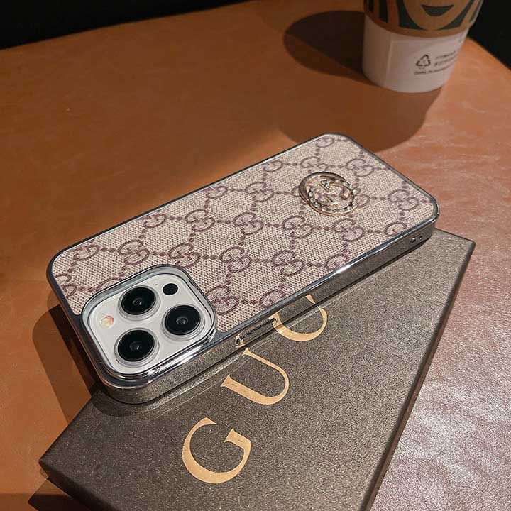 GUCCI iPhone15Proケース GGスプリーム